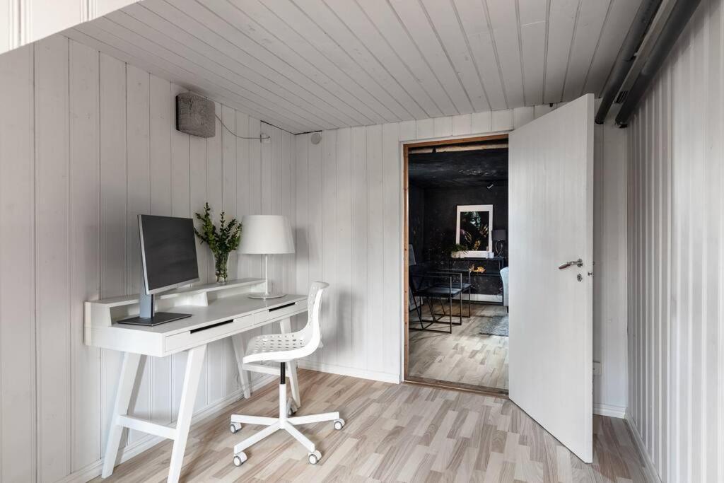 Amazing Family Home In Stockholm Ngoại thất bức ảnh