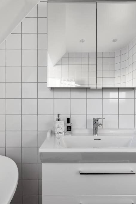 Amazing Family Home In Stockholm Ngoại thất bức ảnh