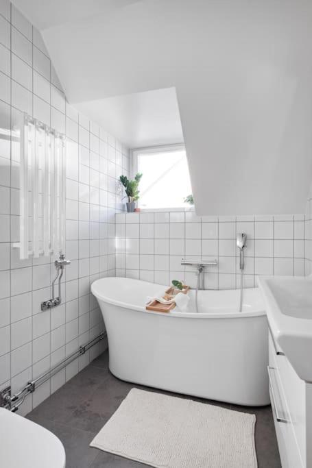 Amazing Family Home In Stockholm Ngoại thất bức ảnh